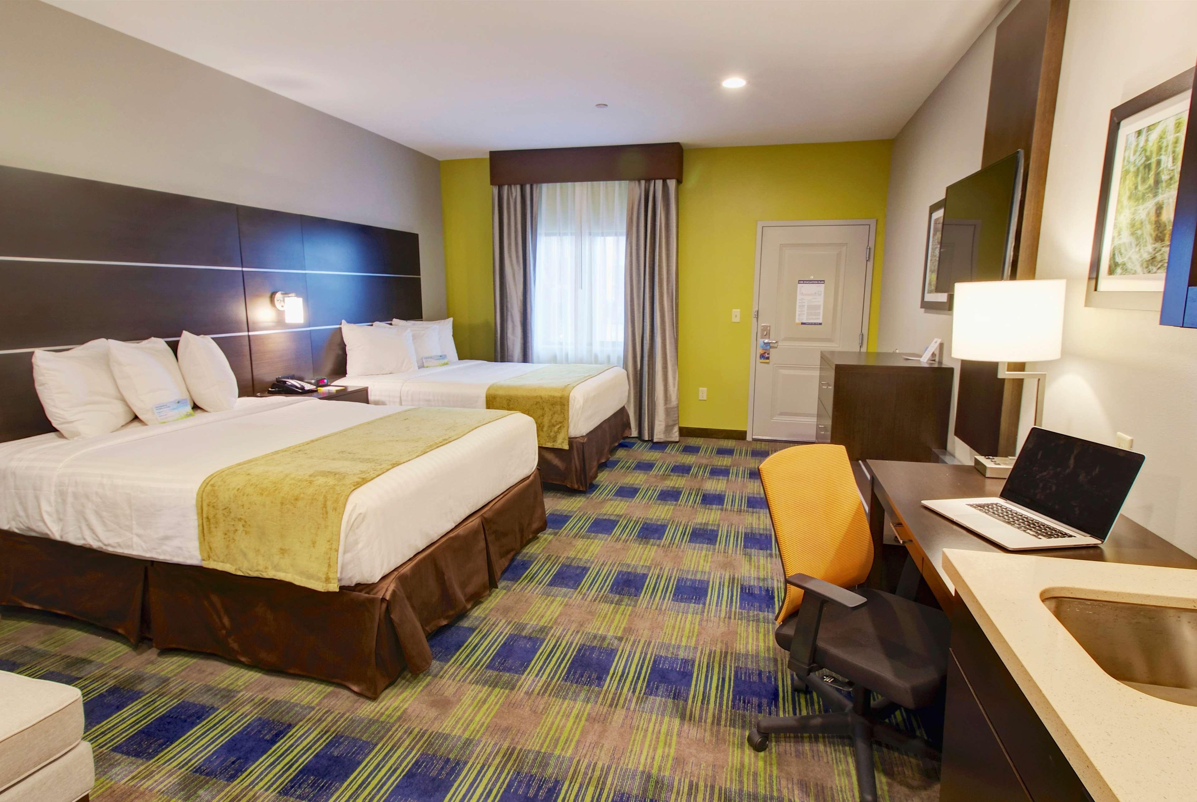 Days Inn & Suites By Wyndham Порт-Артур Экстерьер фото