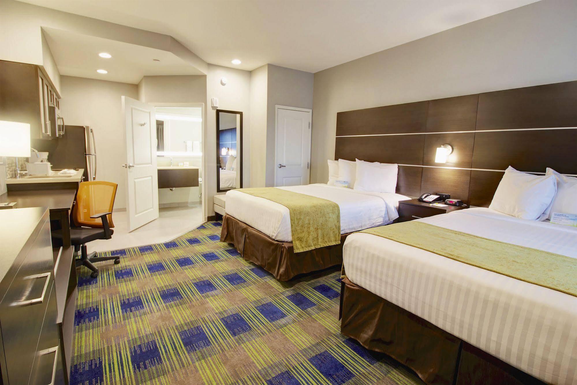 Days Inn & Suites By Wyndham Порт-Артур Экстерьер фото